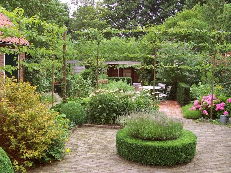 Boerderijtuin bij Laarderweg te Eemnes