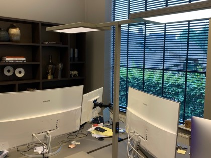 Verlichting kantoorpand te Laren