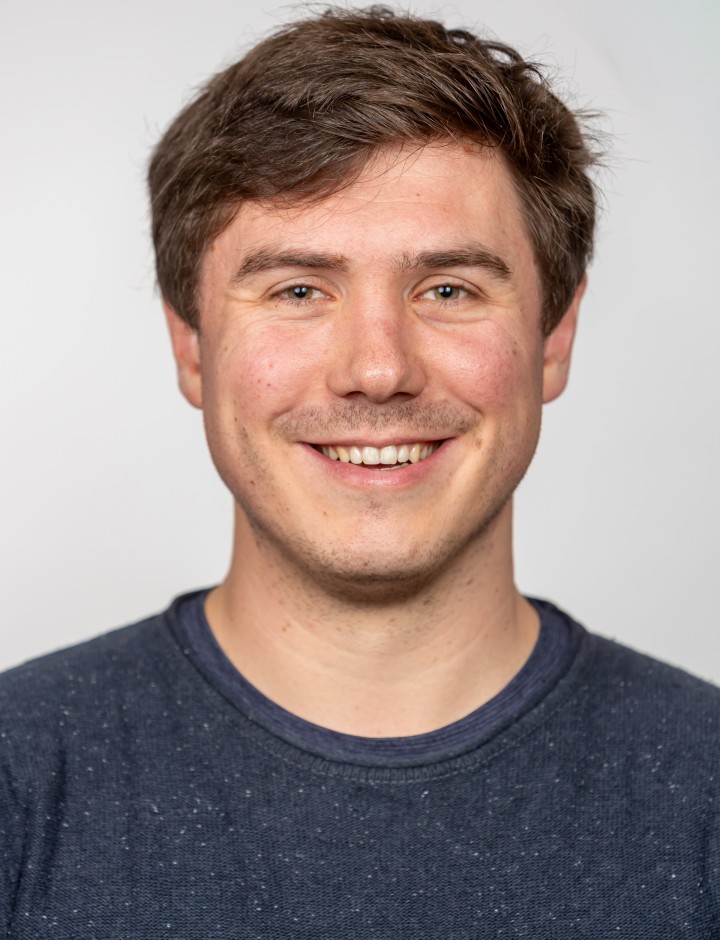 Dr. Daan van der Vliet