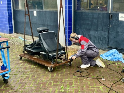 De Afvaljuf - workshop met afval in Goes. Alle afdeling deden mee. Carmeel in wording.