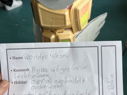 De Afvaljuf - workshop met afval in Goes. Wonder Wezen en zijn/haar eigenschappen.